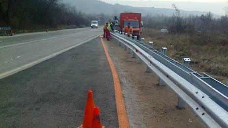 Над 8 млн. лв. ще бъдат платени за мантинели в Североизточна България