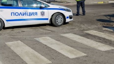 Спират временно движението около Морска гара във Варна днес следобед
