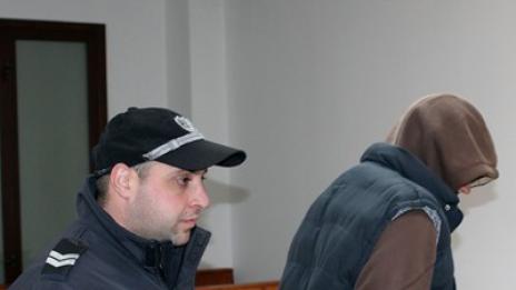 Задържаха под стража мъж, нападнал ученик в училищен двор