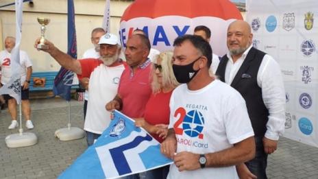 Министър  Кралев награди призьорите от регата “Кор Кароли”