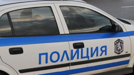 Пращат в лудница шизофреника с ножа от София