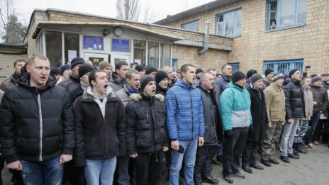 Треньорите на украинския национален отбор по футбол получиха повиквателни за армията