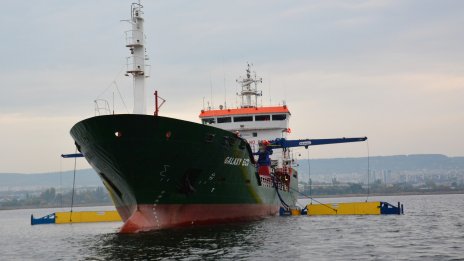 Учение за борба с нефтени разливи се проведе във Варненския залив