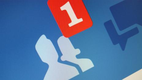 Facebook продължава да улеснява крадците