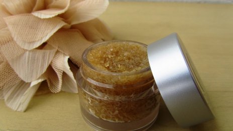 5 козметични продукта, които можете да си направите у дома