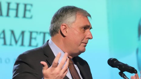 Калфин: Стратегията на Иран е да нанесе максимални щети на целия свят