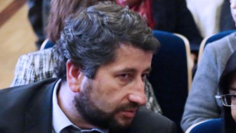 Правосъдният министър с оставка в джоба