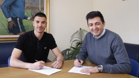 Левски се похвали с нов вратар