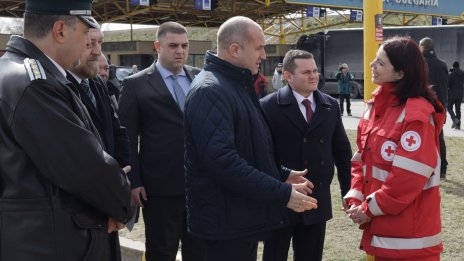 Президентът Радев: България има основание да претендира да е домакин на преговорите Русия - Украйна