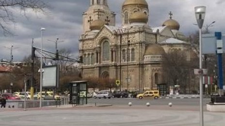 Програма на великденските богослужения в Катедралата във Варна