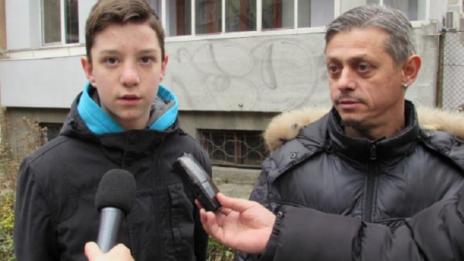 Пребиха 14-годишно момче в Русе, искали пари и цигари