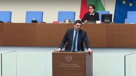 Перките в Черно море скараха депутатите