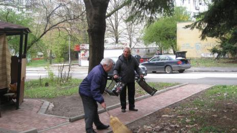 Недостигат места за разхождане на кучета в район "Приморски" във Варна