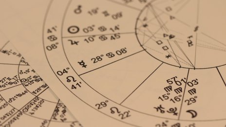 Месечен хороскоп за март - какво ни очаква? 