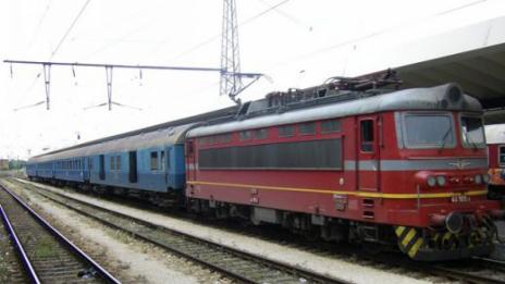 БДЖ започва предварителната продажба на билети за влаковете по Великден