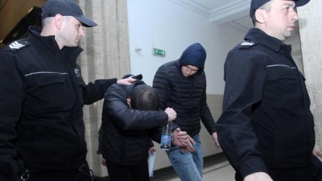 Двамата 18-годишни, взривили банкомат в Люлин, с мярка задържане под стража
