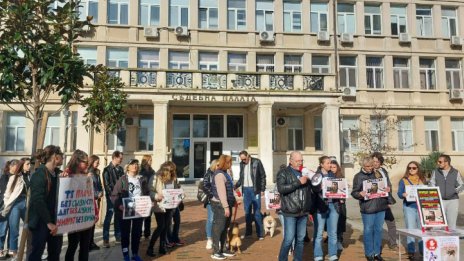 Протест във Варна срещу жестокостта над животните