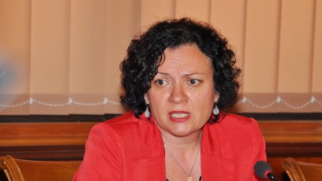 Министър Василева: Няма депониран вносен боклук край Варна!