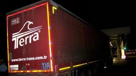 Започнаха три бързи производства за каналджийство