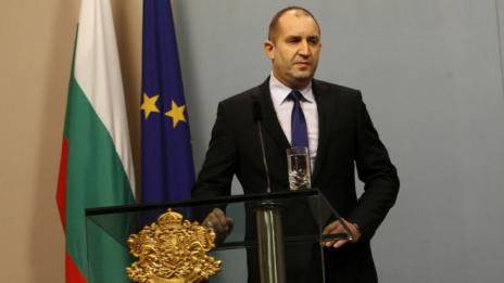 Румен Радев: Борисов да променя Конституцията, ако иска друг контролира министрите
