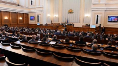 Обявиха извънредно положение в България заради COVID-19