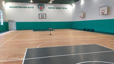 Откриха новоремонтирана зала по баскетбол във Варна