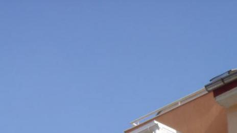 Граждани заключиха крадец на терасата си във Варна