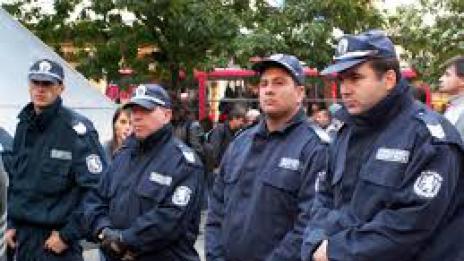 Полиция ще охранява банките при теглене на депозити от КТБ