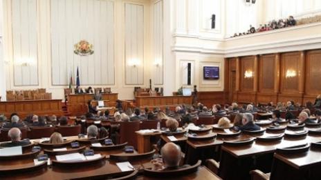 Парламентът приел 124 закона, заседавал 82 пъти