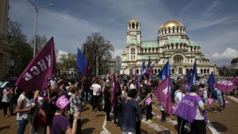 Запорират сметки на "Булгартабак", ако има нарушения