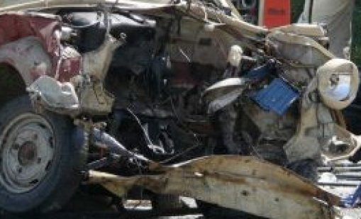 Неравен сблъсък: "Трабант" се заби в крава