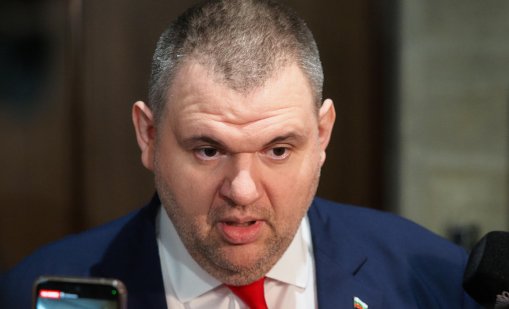 Пеевски към ПП-ДБ: 9 месеца бяхте с ДПС и всеки ден бяхте в моя кабинет