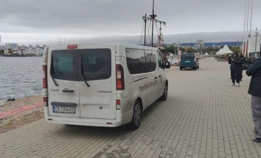 Петимата спасени моряци от потъналия кораб край Крапец идват във Варна