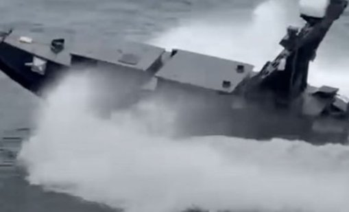 Появи се видео от зрелищната атака с морски дрон срещу кораба CONTSHIP JET