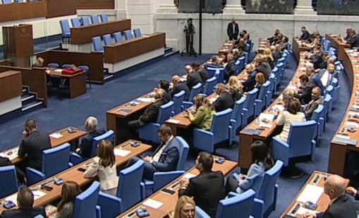 Програмата на парламента за утре предвижда обсъждане на вота на недоверие