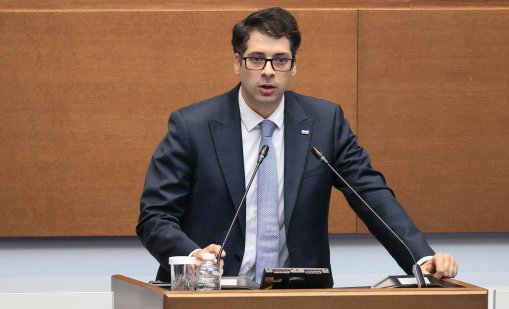 Пеканов: Ще представим бюджета през следващата седмица