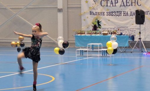 Турнир по акробатичен рокендрол се провежда днес във Варна