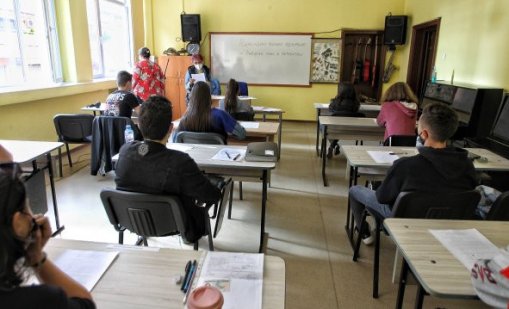 Близо 85% от учителите във Варненско са жени, 1/3  от всички преподаватели са на възраст 55 или повече години