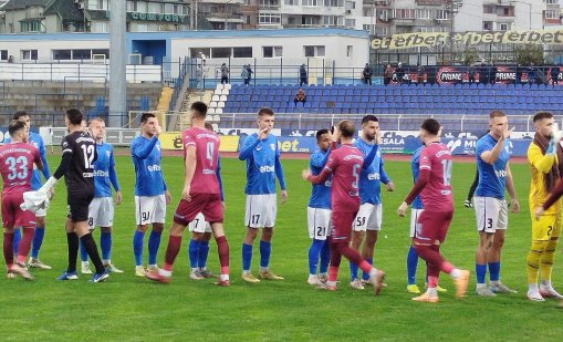 Спартак падна изненадващо от борещия се за оцеляване Септември