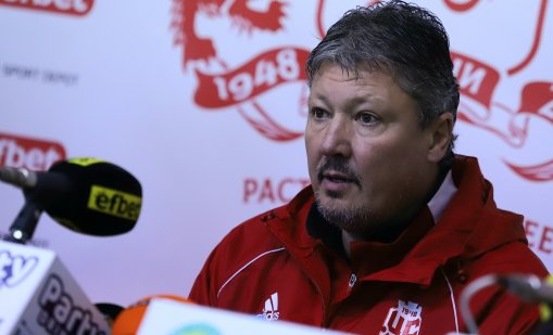 Гонзо с голямо дарение за Любо Пенев 