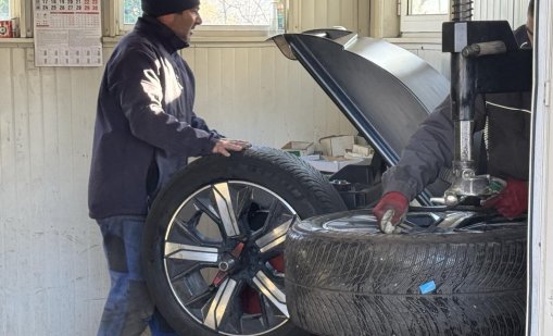 Днес е последният ден за подмяна на летните гуми със зимни 