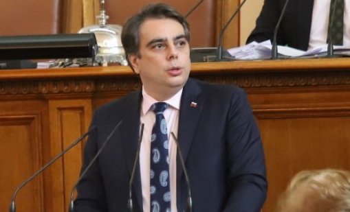 Василев за бюджета: Бъркат в джоба на хората, за да покрият кражбите