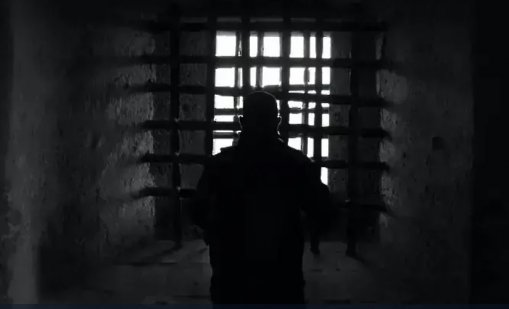 Повдигат обвинения на мъжа, убил зверски собствената си майка в Шуменско