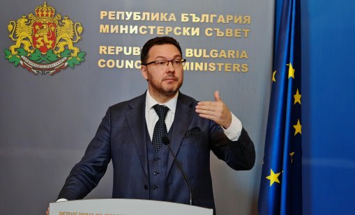 Митов: Полицейският шеф е удрян силно в гръб и пратен в болница