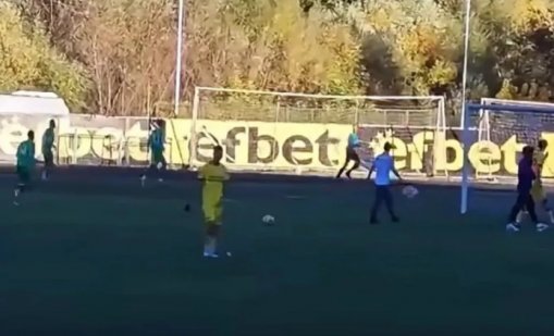 Купата на България: Съдия избяга от терена след като даде дузпа (ВИДЕО)