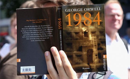 8 фундаментални научнофантастични книги, които всеки трябва да прочете