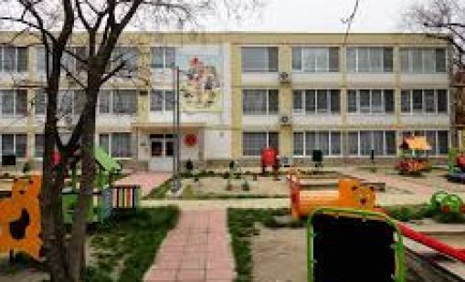 Във Варна: Местят паметник на Ботев от фабрика в детска градина