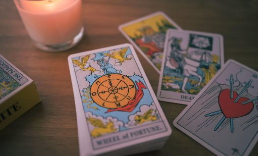 Защо българите прдължават да се обръщат към ясновидки? 