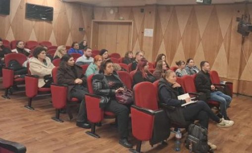 Учители от Варна се обучават как да възпират употребата на наркотици в училище 
