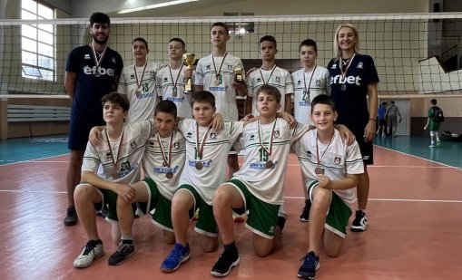 Волейболният Черно море с бронзови медали при 14-годишните